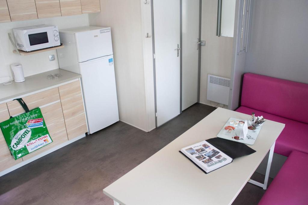 Mobile Homes By Kelair At Playa Montroig Camping Resort Tarragona Exterior photo