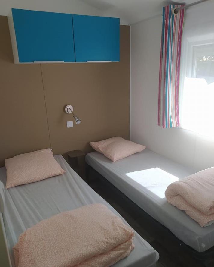 Mobile Homes By Kelair At Playa Montroig Camping Resort Tarragona Exterior photo